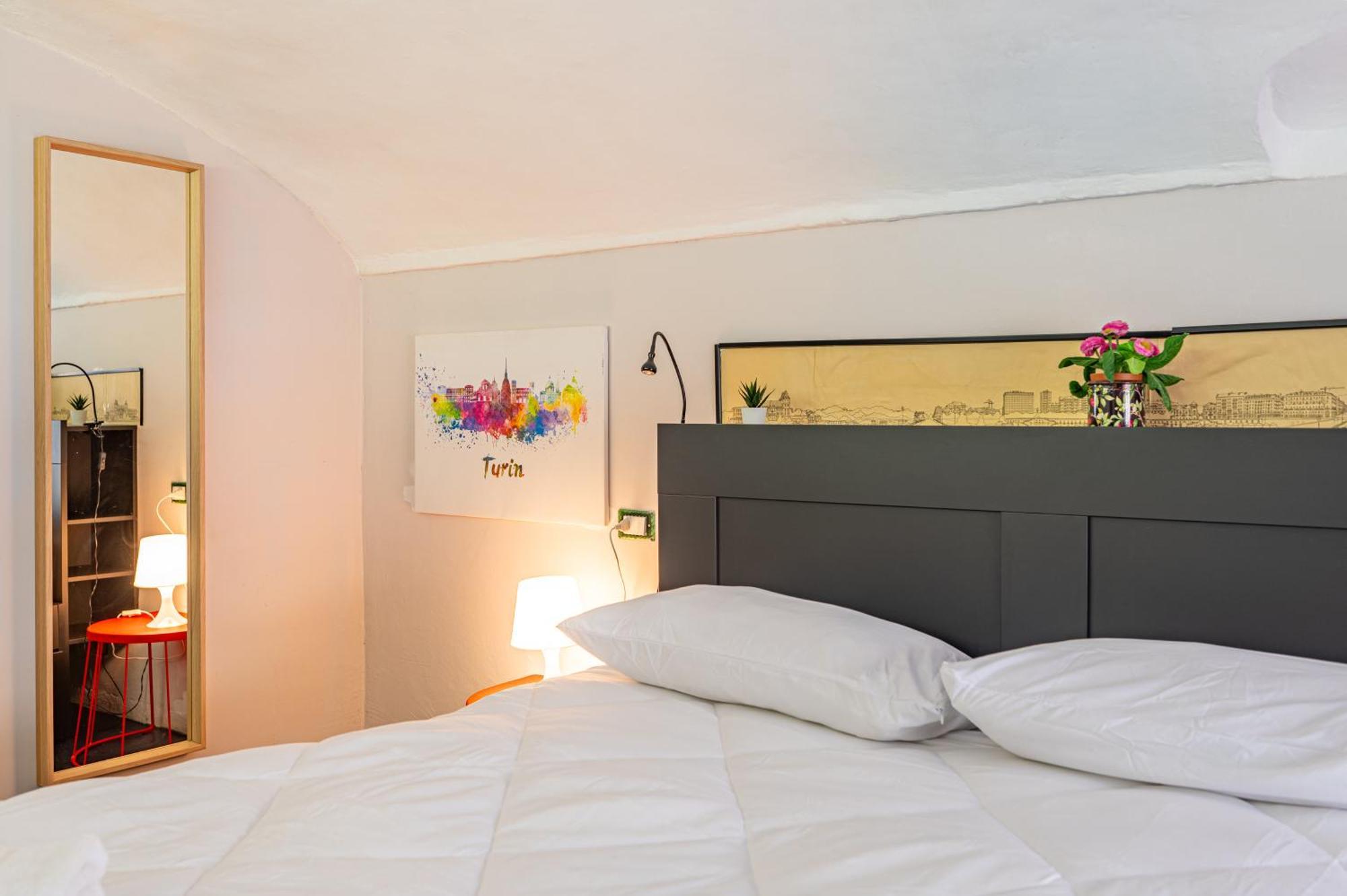 Loft Verga, Cuore E Stile In Centro A Torino Bagian luar foto