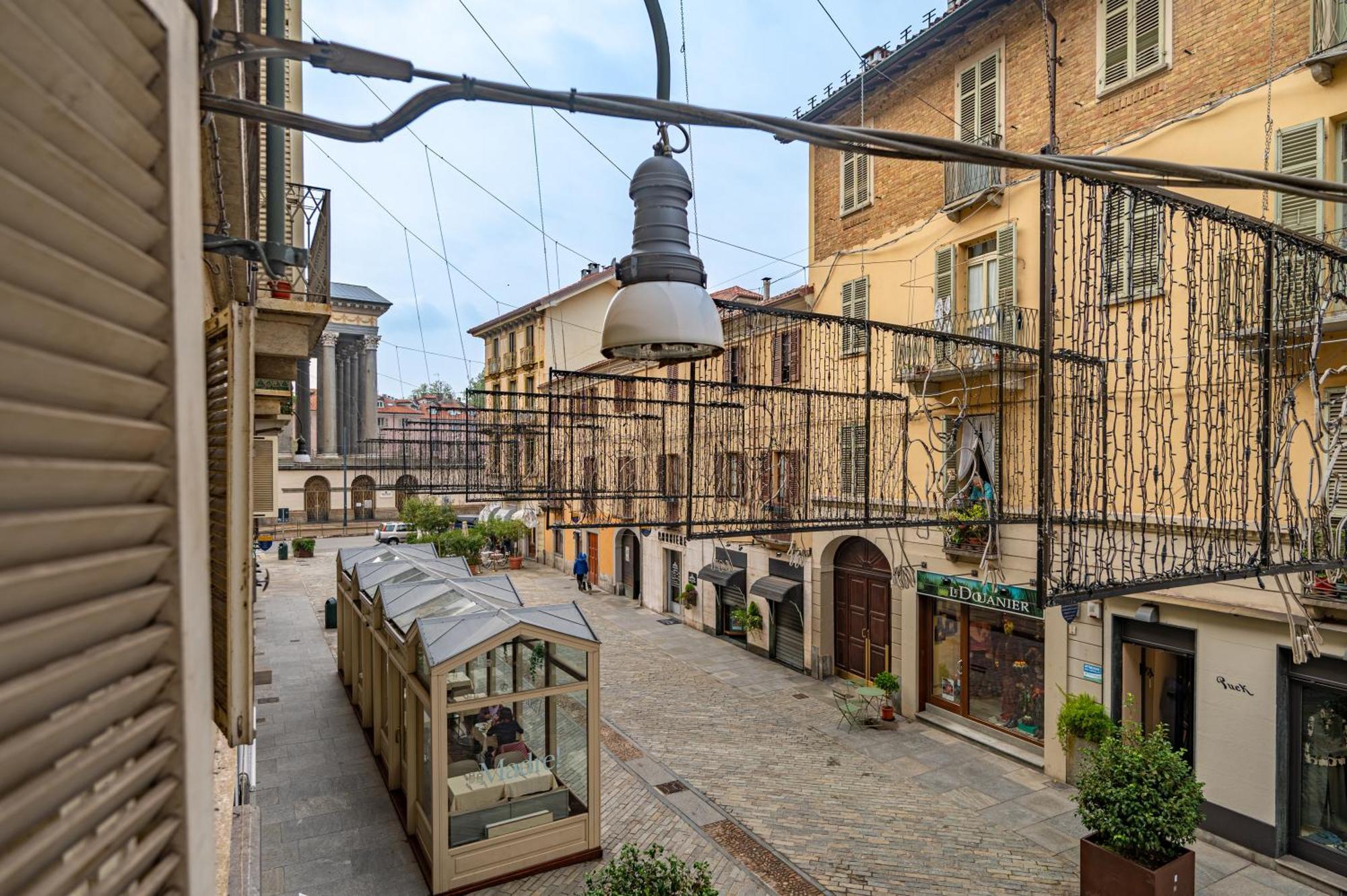 Loft Verga, Cuore E Stile In Centro A Torino Bagian luar foto