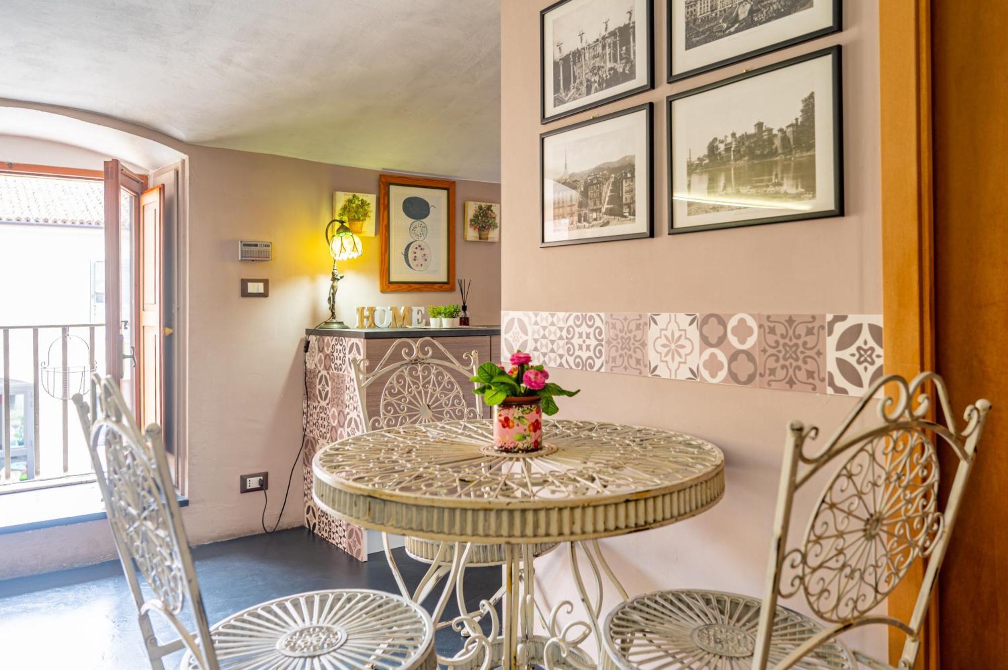 Loft Verga, Cuore E Stile In Centro A Torino Bagian luar foto