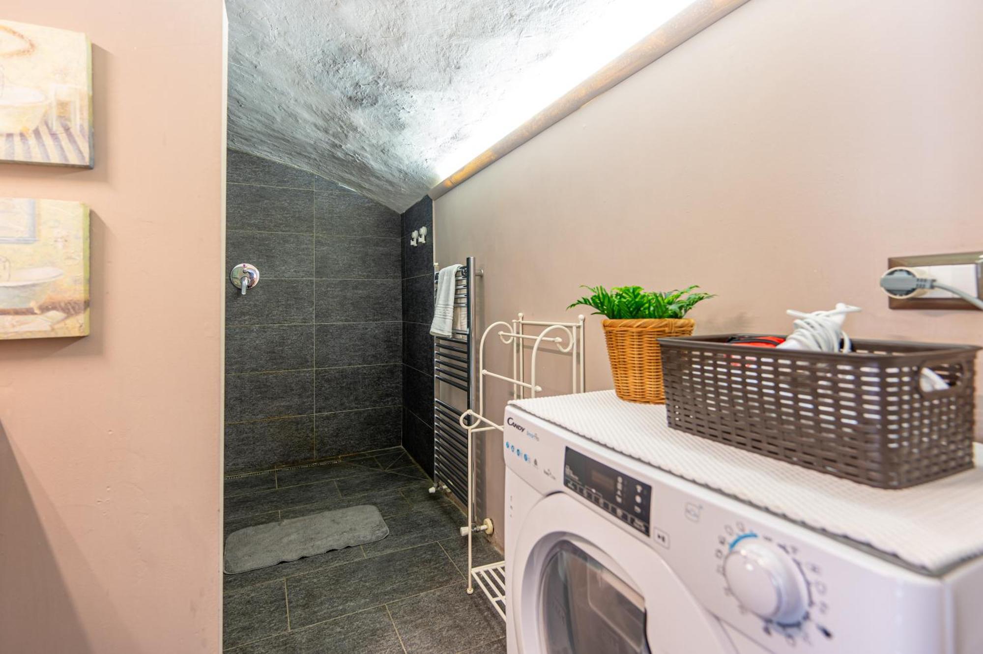 Loft Verga, Cuore E Stile In Centro A Torino Bagian luar foto